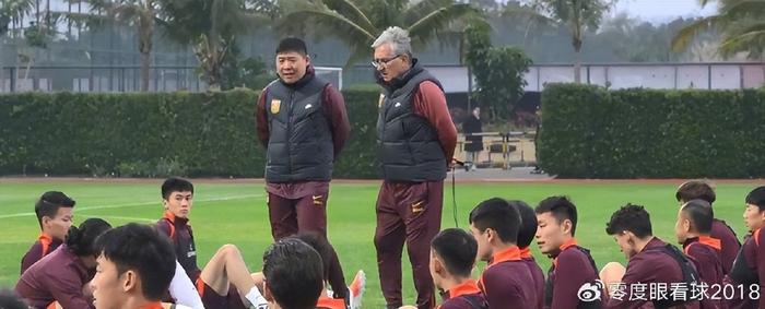 够熠熠发光